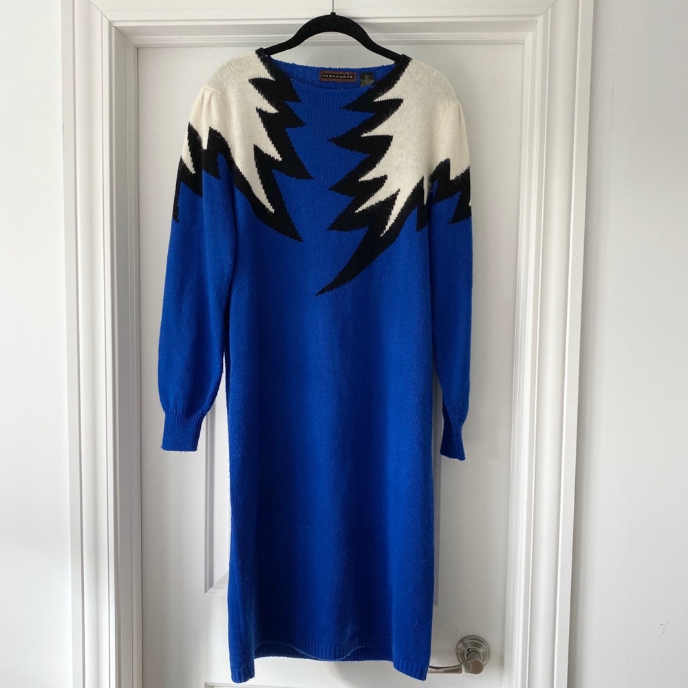 Amazing 80's vintage Yarnworks midi sweater dress!